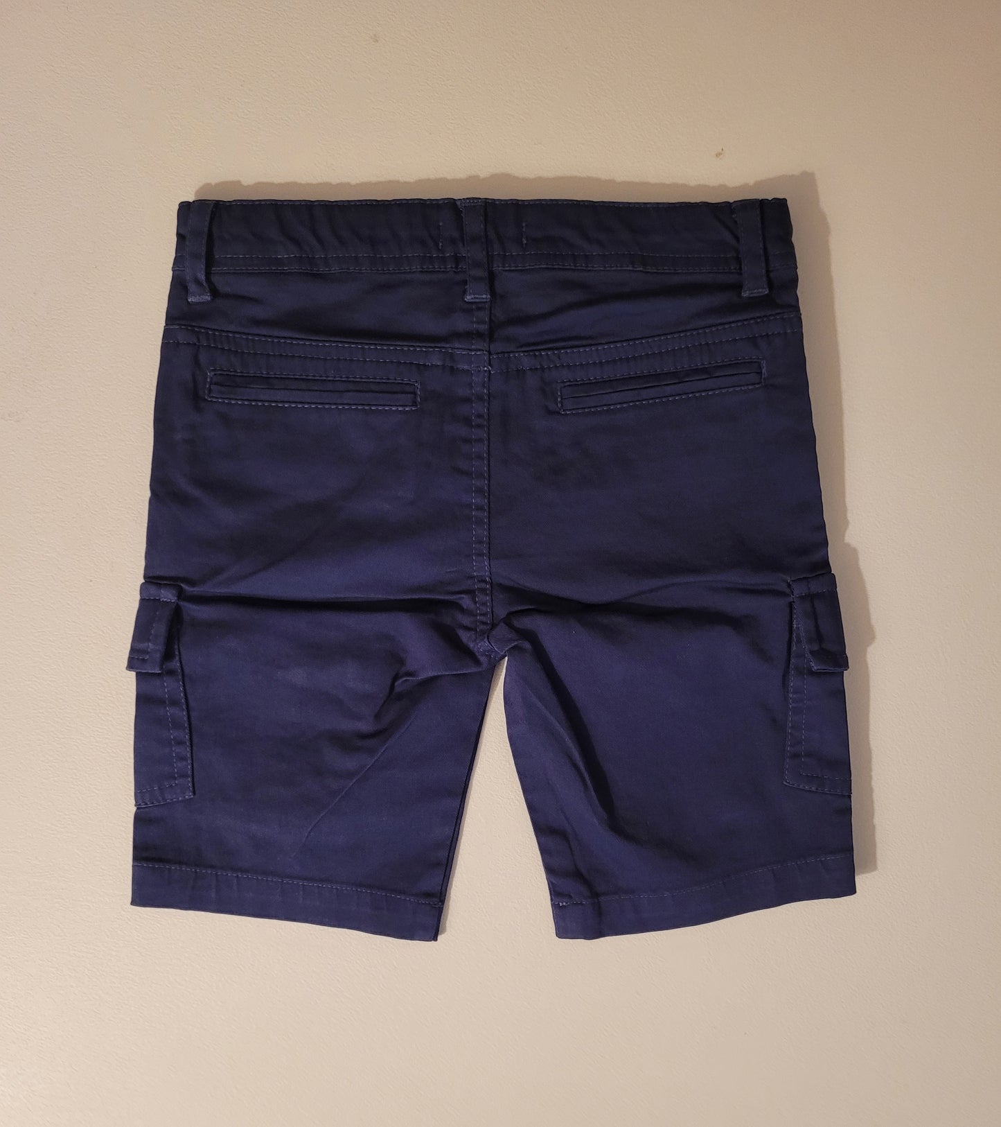 Pantalone corto con tasche bambino