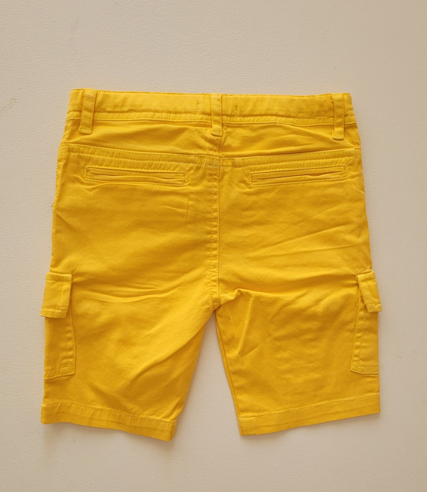 Pantalone corto con tasche bambino